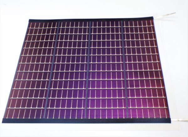 Panel solar flexible